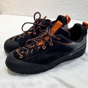 Butora Icarus Approach Shoes Men’s 11 Women’s 12 Black Orange Scrambling